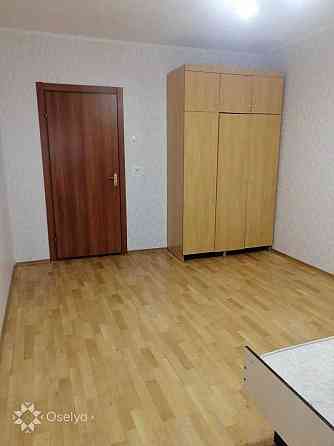 3 кімнатна квартира в Києві Пчілки 4 Дарницький Позняки Kyiv