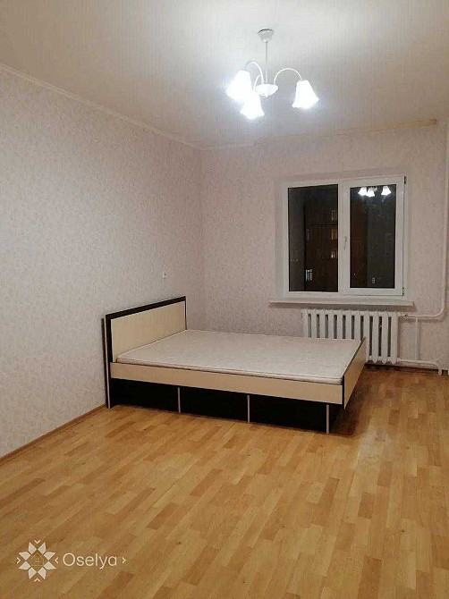 3 кімнатна квартира в Києві Пчілки 4 Дарницький Позняки Киев - изображение 1