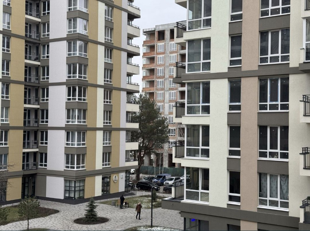 Продам  1кім квартиру 47м2/ ЖК Крона 2/ Бровары - изображение 1