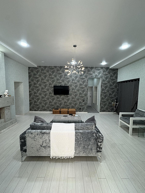 Продаж 4 кім. квартири 98 м2, вул. Стрийська, м.Дрогобич Дрогобич - зображення 1