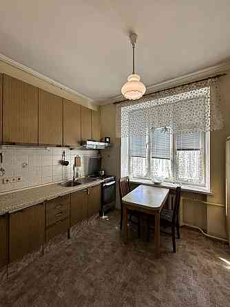 Продаж  2- х кім кв, Київ, Печерський р-н, вул. Бойчука 4 Київ