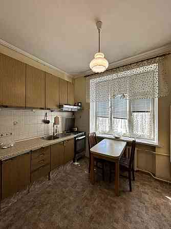 Продаж  2- х кім кв, Київ, Печерський р-н, вул. Бойчука 4 Київ