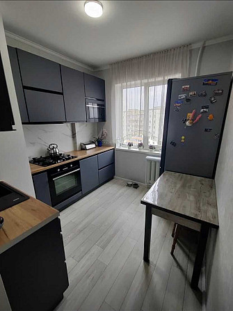 Продам двох кімнатну квартиру 12школа Ровно - изображение 2