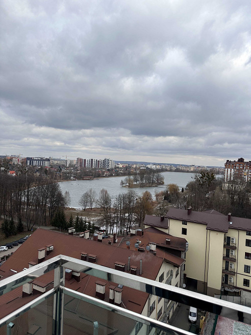 Липки , шикарна  видова на озеро квартира, кухня студіо Ивано-Франковск - изображение 3