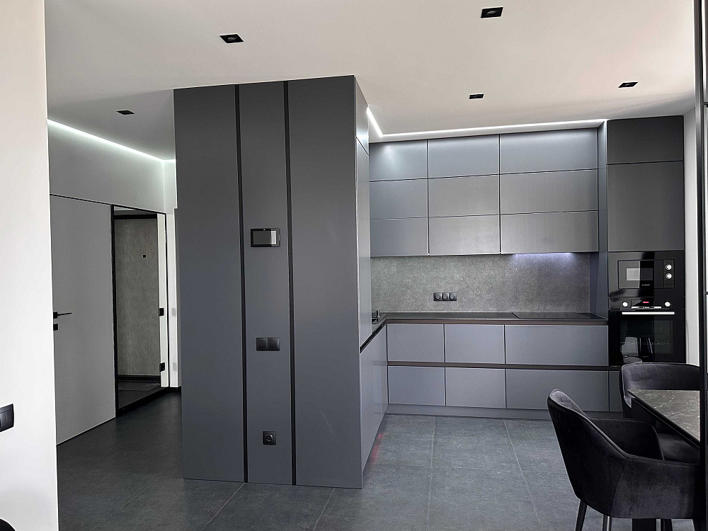 Липки , шикарна  видова на озеро квартира, кухня студіо Ивано-Франковск - изображение 8