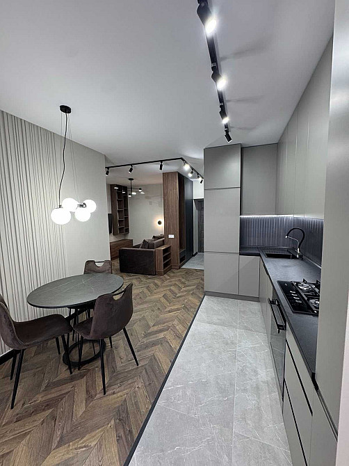 Центр, Стильна 1,5кімн., з кухня, вітальня та спальня, гардеробна Ивано-Франковск - изображение 1