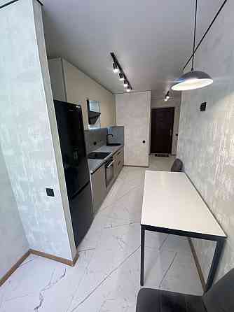 ХОЗЯИН. Продам евродвушку на Симоненка 107 с евроремонтом Бровари