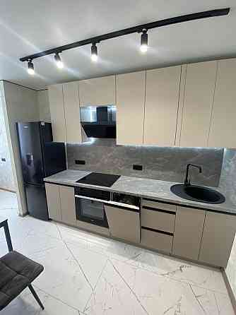 ХОЗЯИН. Продам евродвушку на Симоненка 107 с евроремонтом Бровари