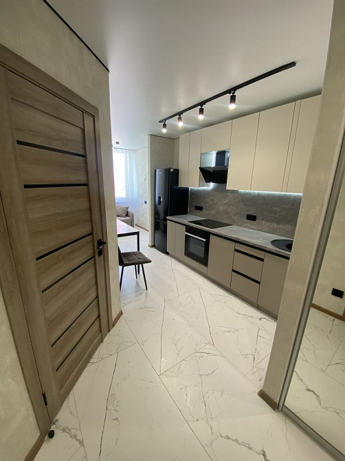 ХОЗЯИН. Продам евродвушку на Симоненка 107 с евроремонтом Бровари - зображення 3