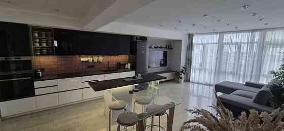 У продажі чудова, та простора 3-х кімнатна квартира ЖК Чайки Чайки (Киевская обл.)