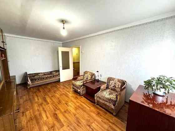 Продам трикімнатну квартиру на 44 кварталі Кривой Рог