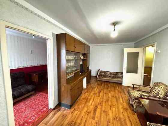 Продам трикімнатну квартиру на 44 кварталі Кривой Рог