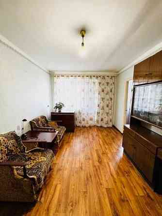 Продам трикімнатну квартиру на 44 кварталі Кривой Рог