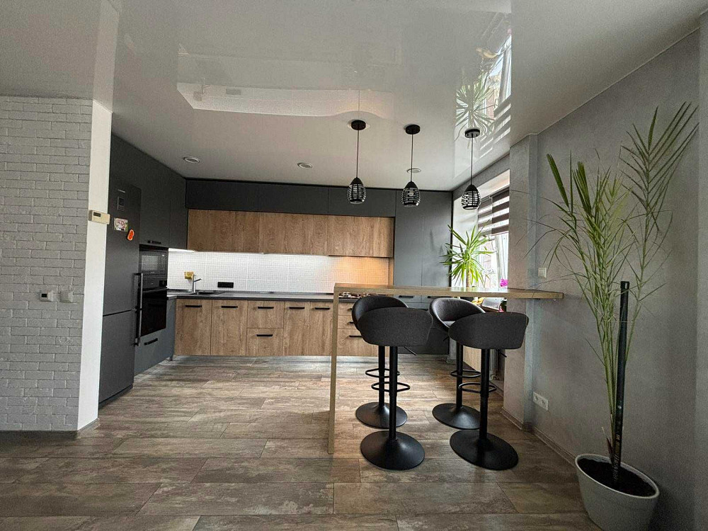 Продаж 3кімнатної квартири (перепланована в 2х+студія). Центр Житомир - изображение 1