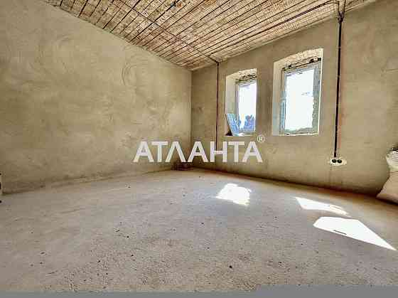 59 м2 , р-н парку Шевченка,власний двір Чернівці