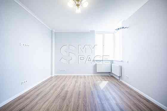 ПРОДАЖ! ЖК 4 сезона, вул. Максимовича (Трутенка), 3д, 3-к, 86м² Київ