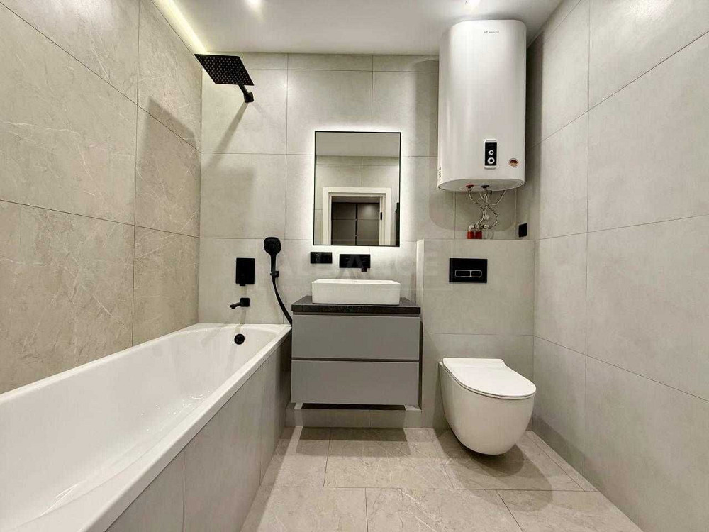 Продаж просторої 1 кім.квартири з ремонтом Ивано-Франковск - изображение 2