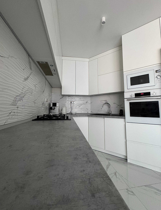 Центр. оф. 2%.Євро 3к ДИЗАЙНЕРСЬКИЙ РЕМОНТ. Ирпень - изображение 2