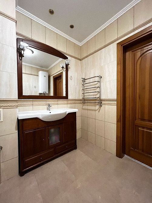 Краща 2 кімнатна квартира в самому центрі! 65м2! Укомплектована Купола Ровно - изображение 8