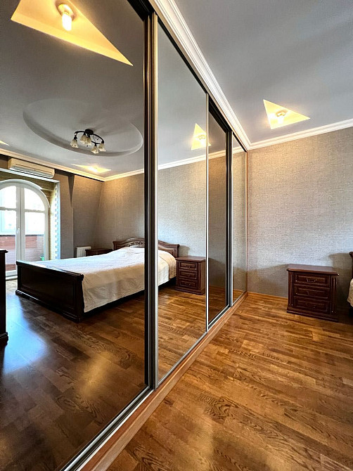 Краща 2 кімнатна квартира в самому центрі! 65м2! Укомплектована Купола Ровно - изображение 4