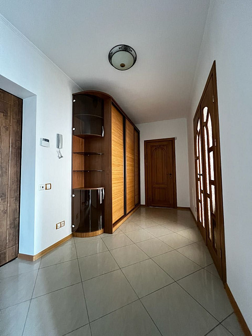 Краща 2 кімнатна квартира в самому центрі! 65м2! Укомплектована Купола Ровно - изображение 7