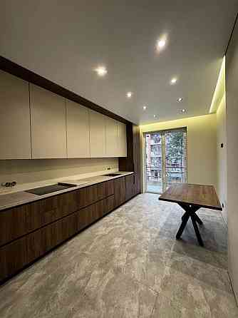 Продаж квартири з паркомісцем | Новий район | Клубний будинок Ужгород