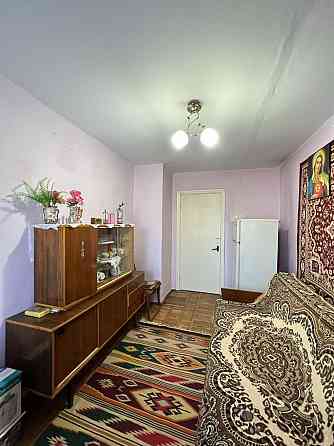 Трикімнатна з панорамними краєвидами: вигідна ціна і зручна локація! Надвірна