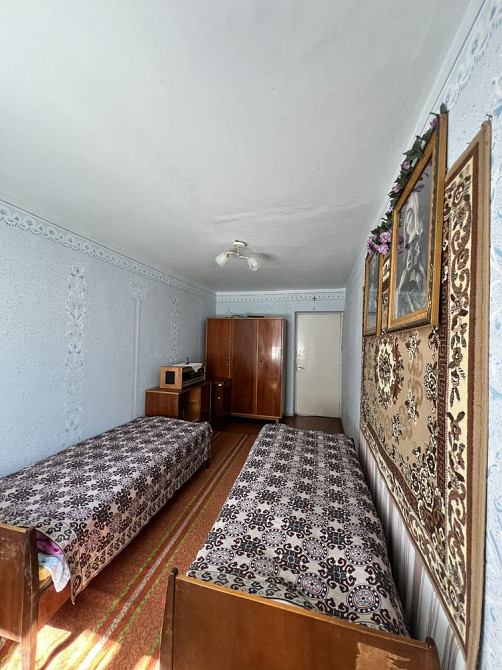 Трикімнатна з панорамними краєвидами: вигідна ціна і зручна локація! Надвірна - зображення 2