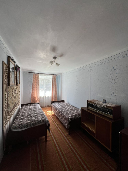 Трикімнатна з панорамними краєвидами: вигідна ціна і зручна локація! Надвірна - зображення 1