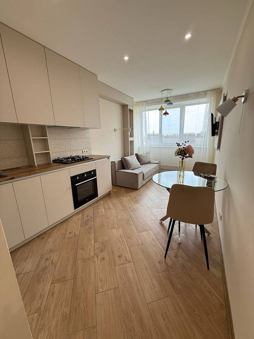 Простора євро 2 кімнатна квартира з новим ремонтом. Газове опалення Ирпень - изображение 1