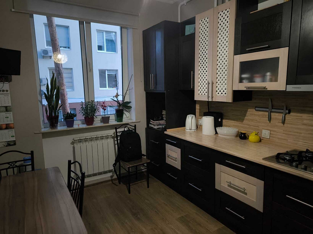 Велика квартира з ремонтом і меблями при вїзді. Газове опалення Балкон Ирпень - изображение 1