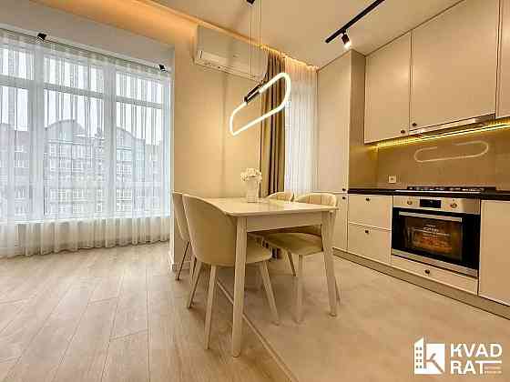 Шикарна півторачка з дизайнерським ремонтом! Ивано-Франковск