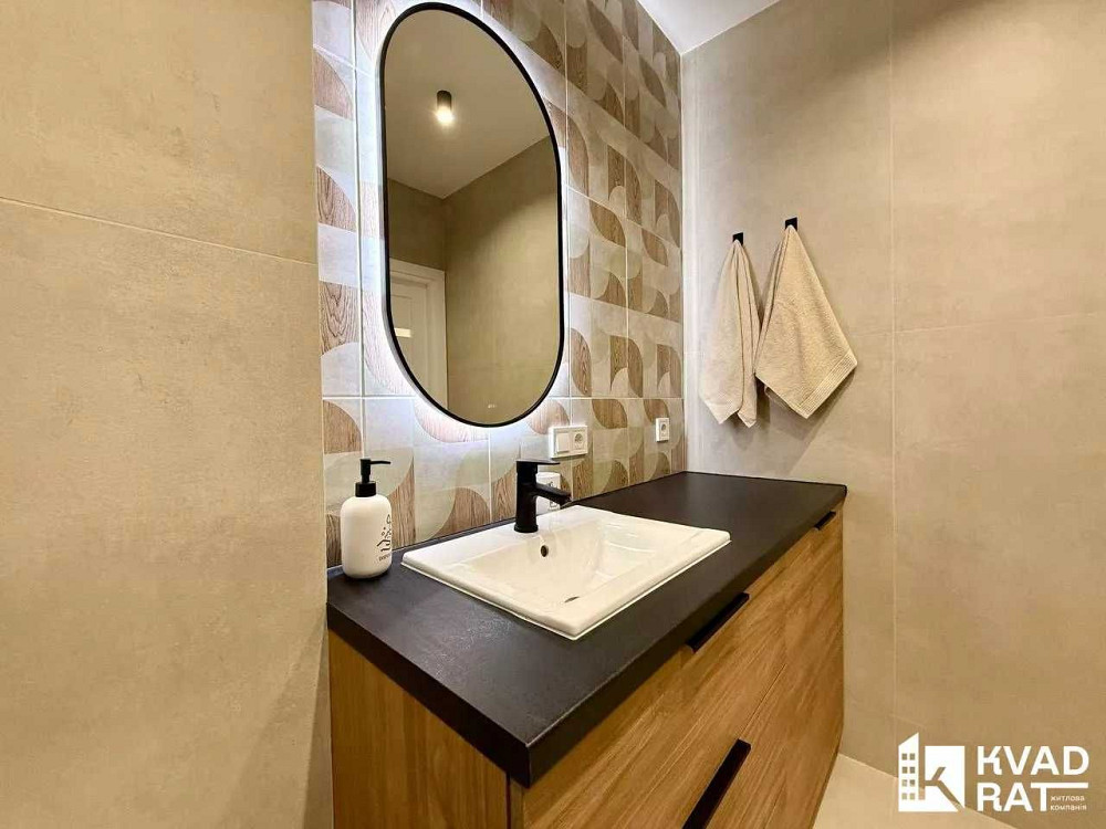 Шикарна півторачка з дизайнерським ремонтом! Ивано-Франковск - изображение 5