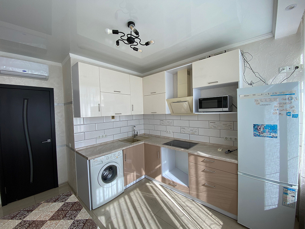 3 комнатная 72 кв.м Мебель, техника Приморский район гос. программы Одесса - изображение 1