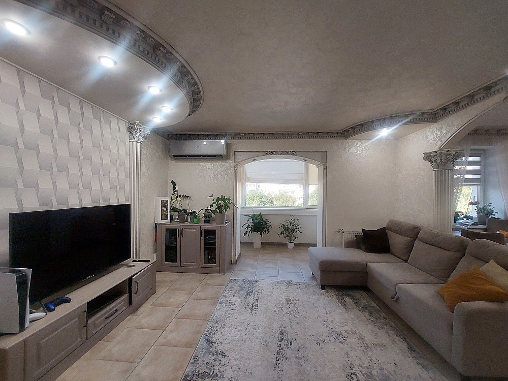 3- кімнатна квартира з євроремонтом в цегляному будинку Черкассы - изображение 4