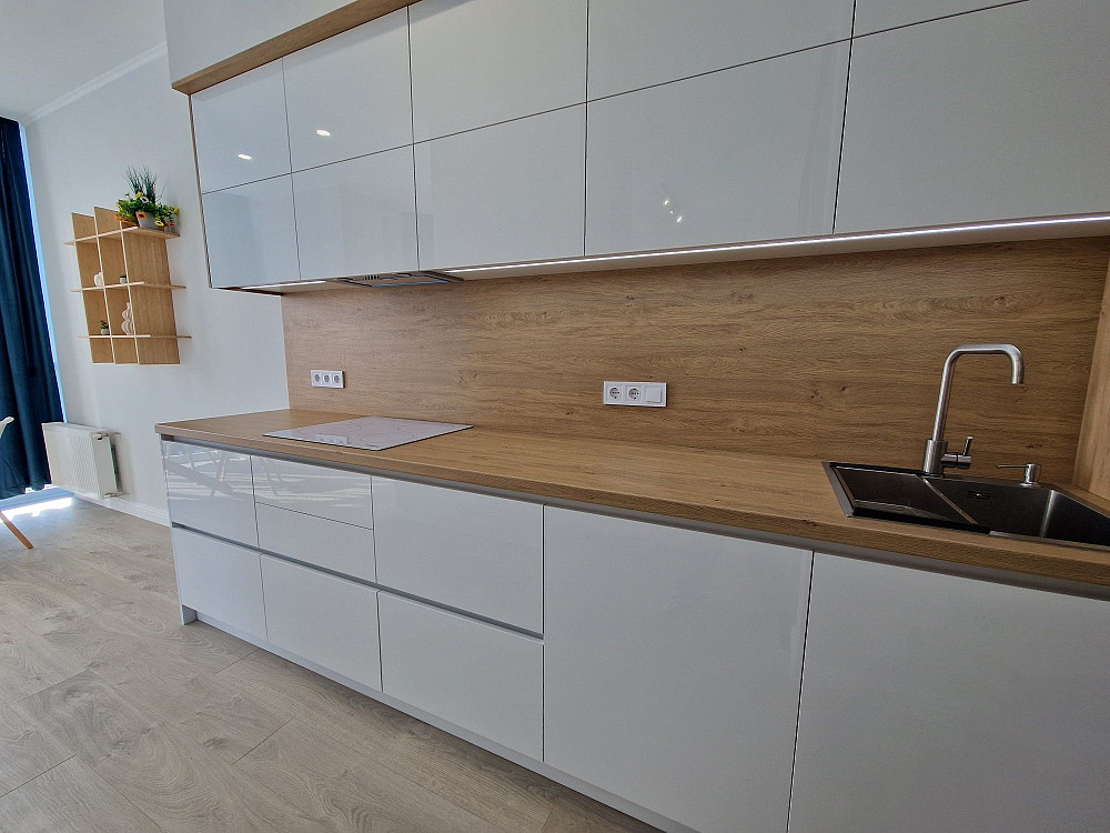 Новый ремонт, вид моря, пляж, кухня-студия и спальня Одесса - изображение 6