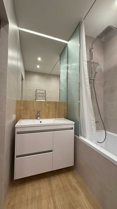 ЖК Авторський, квартира з авторським ремонтом та меблями Ивано-Франковск - изображение 5