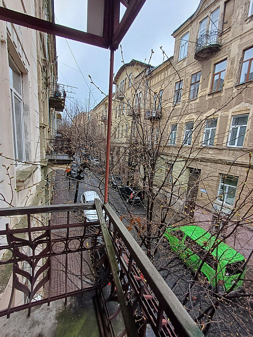 Продам три кімнатну квартиру. Центр Черновцы - изображение 7