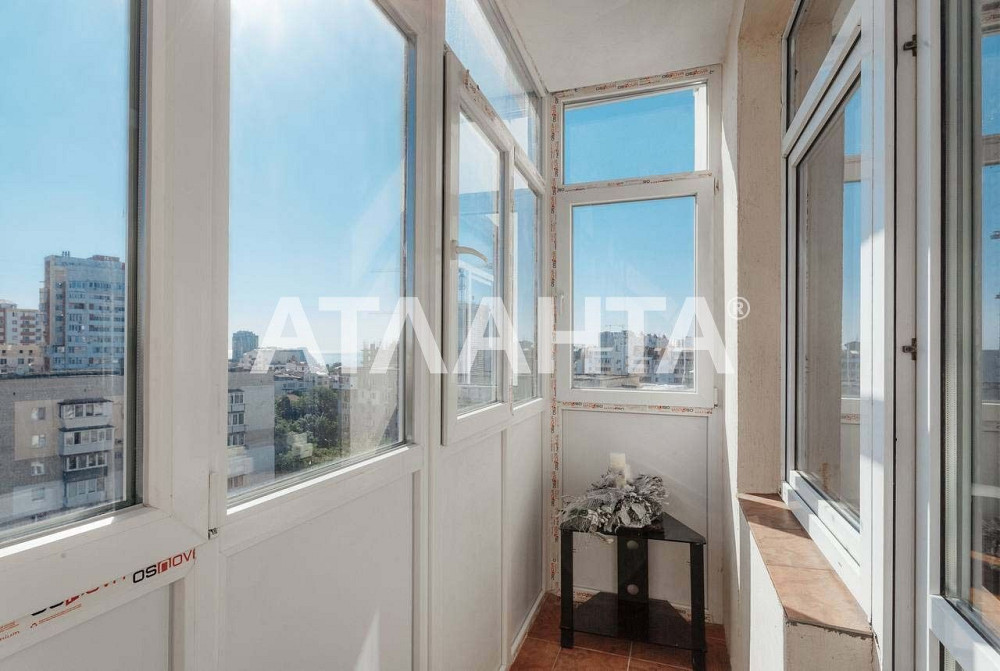 ЖК "Подкова" построен в 2010 году строительной компанией "Стикон".
В п Одеса - зображення 6