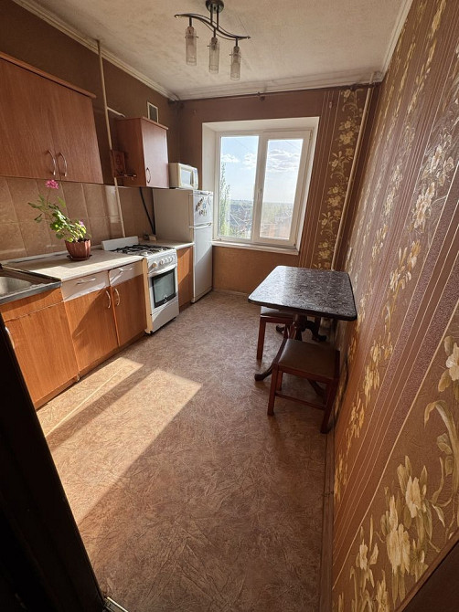 Продам 3-кімнатну квартиру з чудовим видом Александрия (Ровенская обл.) - изображение 3