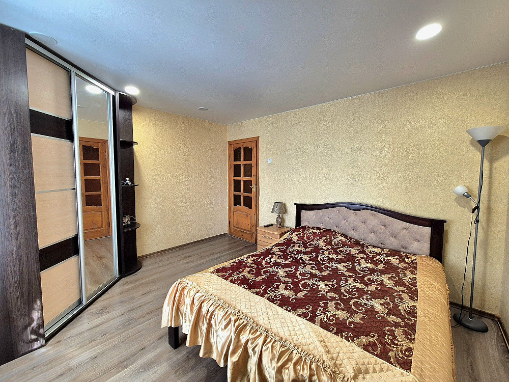 Актуально! Простора трикімнатна в районі "Dnipro Plaza" Черкассы - изображение 1