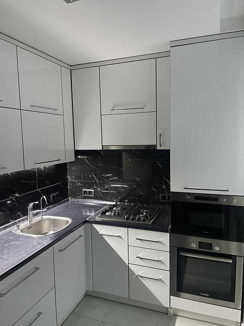 Оренда 2 кімнатної квартири,вул. Коновальця,Ближній центр Львов - изображение 3