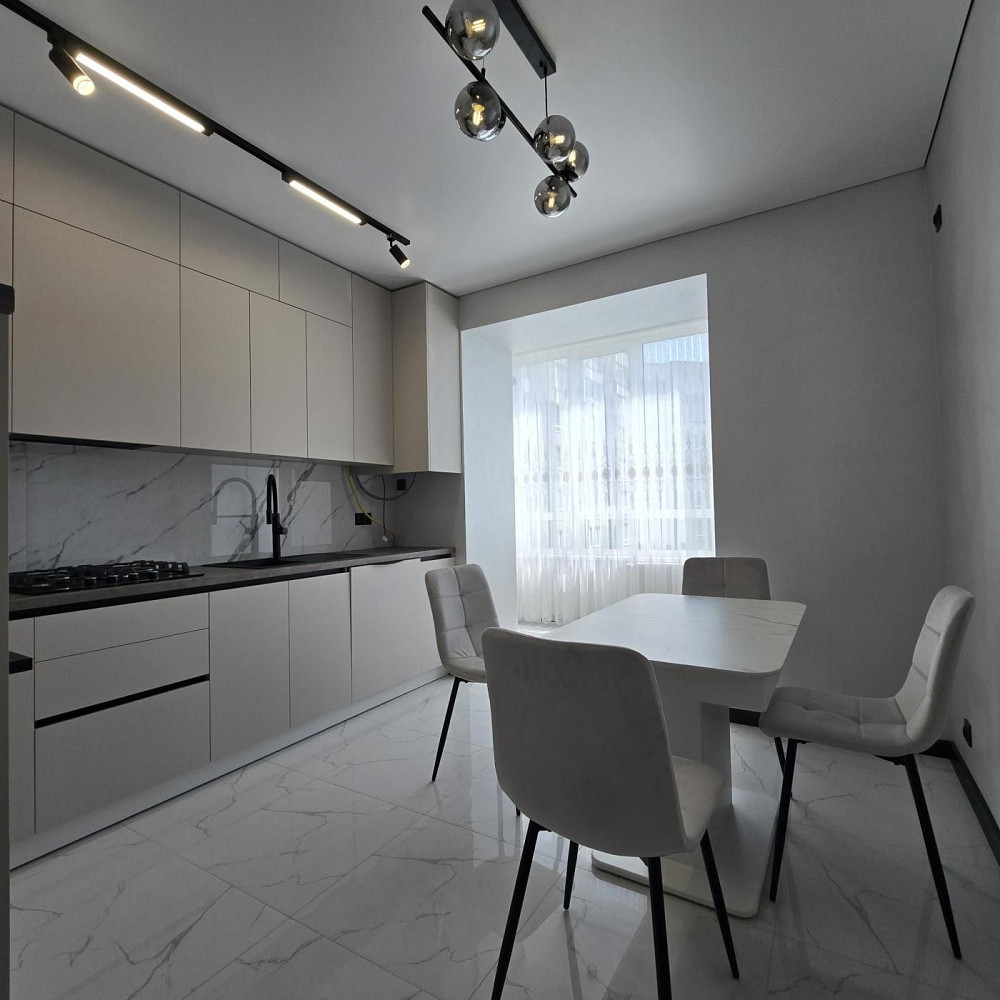 ОЗЕРО/Парк/сучасна 2 кім/Перша здача Івано-Франківськ - зображення 5