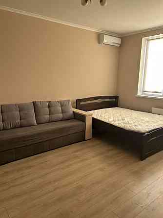 З ліжком і диваном! Квартира в Лісовому кварталі Бровары