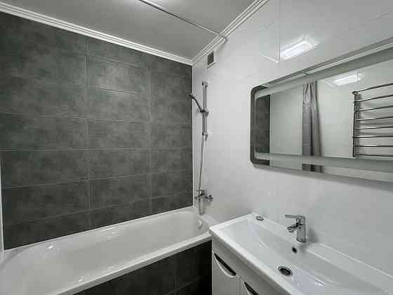 Продам 3 кімнатну квартиру на П. Кільцевій (верх) Чернівці