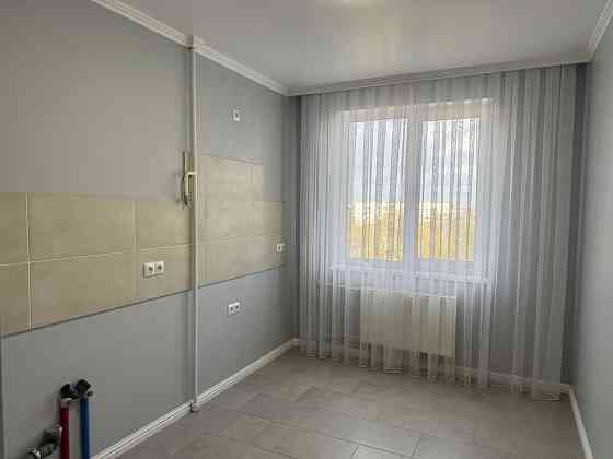 Продам 3 кімнатну квартиру на П. Кільцевій (верх) Чернівці