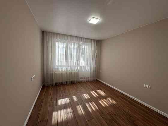 Продам 3 кімнатну квартиру на П. Кільцевій (верх) Чернівці