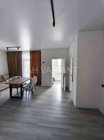 Продається 1-кімнатна квартира, ЖК Central Avenue
Код: 26812* Ужгород