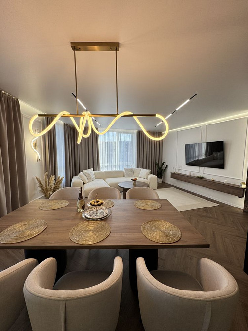 Новинка !Стильна 3 кім квартира на Фемелі плаза Ивано-Франковск - изображение 1