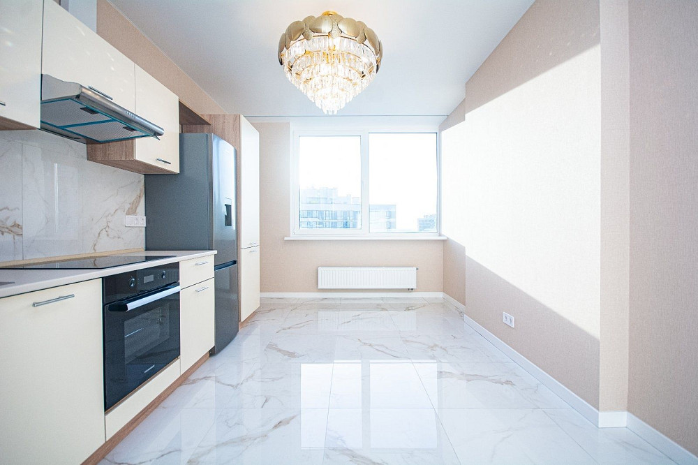 Продається 1 км.кв! Варшавскій 3!Всеволода Змієнка 34/21! Киев - изображение 1